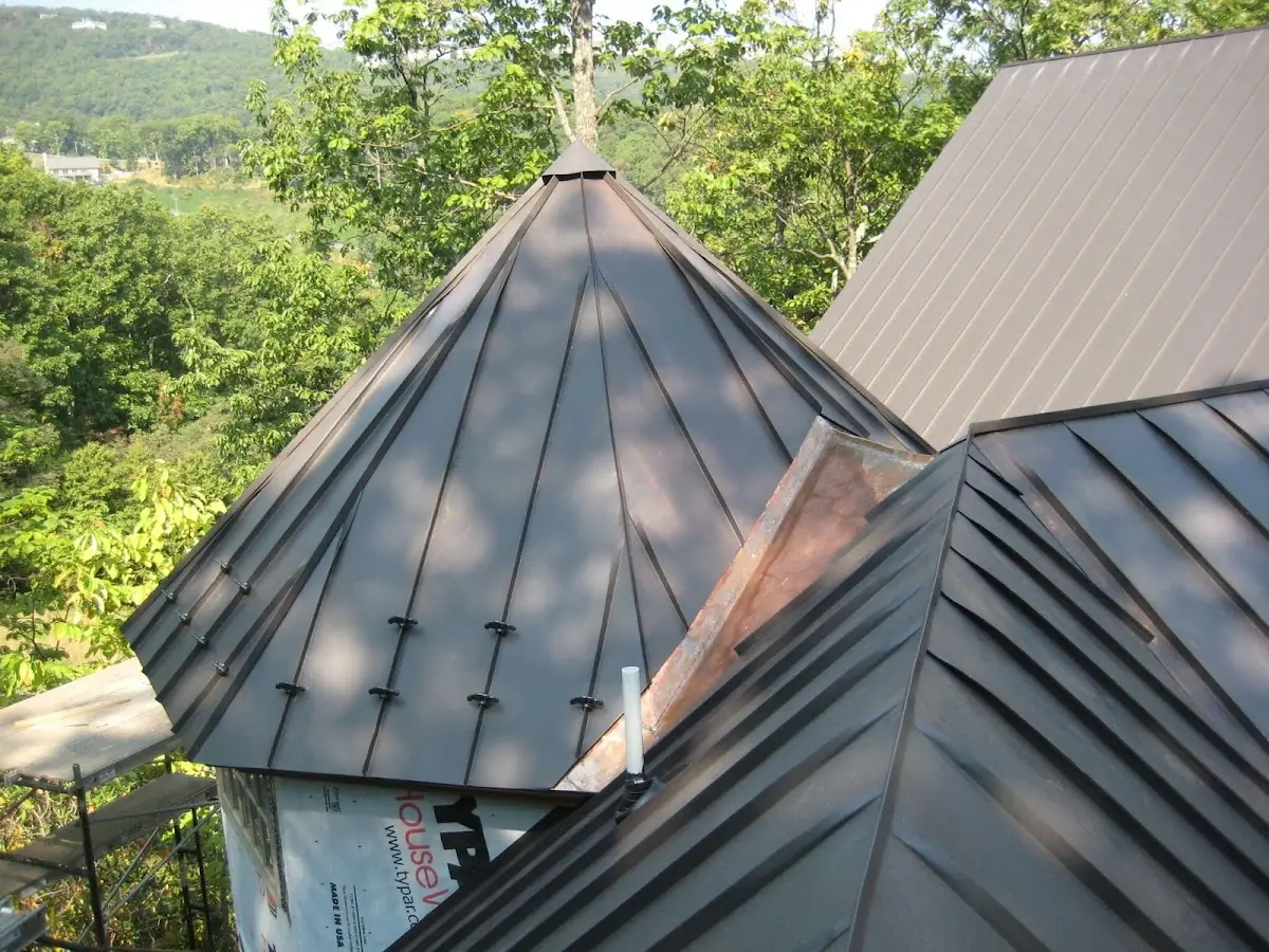 Professional Roof Tarp Installation by Craftsman Roofing in North Hollywood